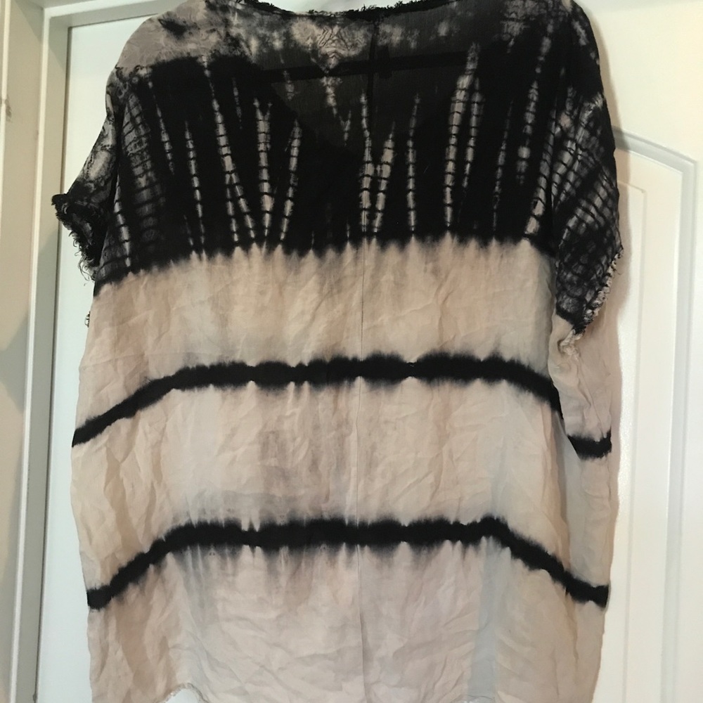 Distressed tee - Picture 2 of 2